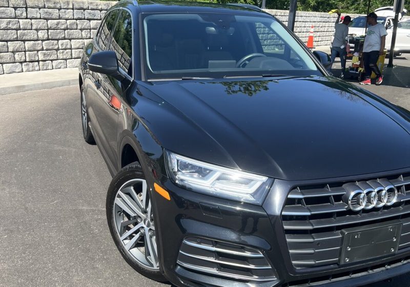 2020 Audi Q5 Premium Plus photo